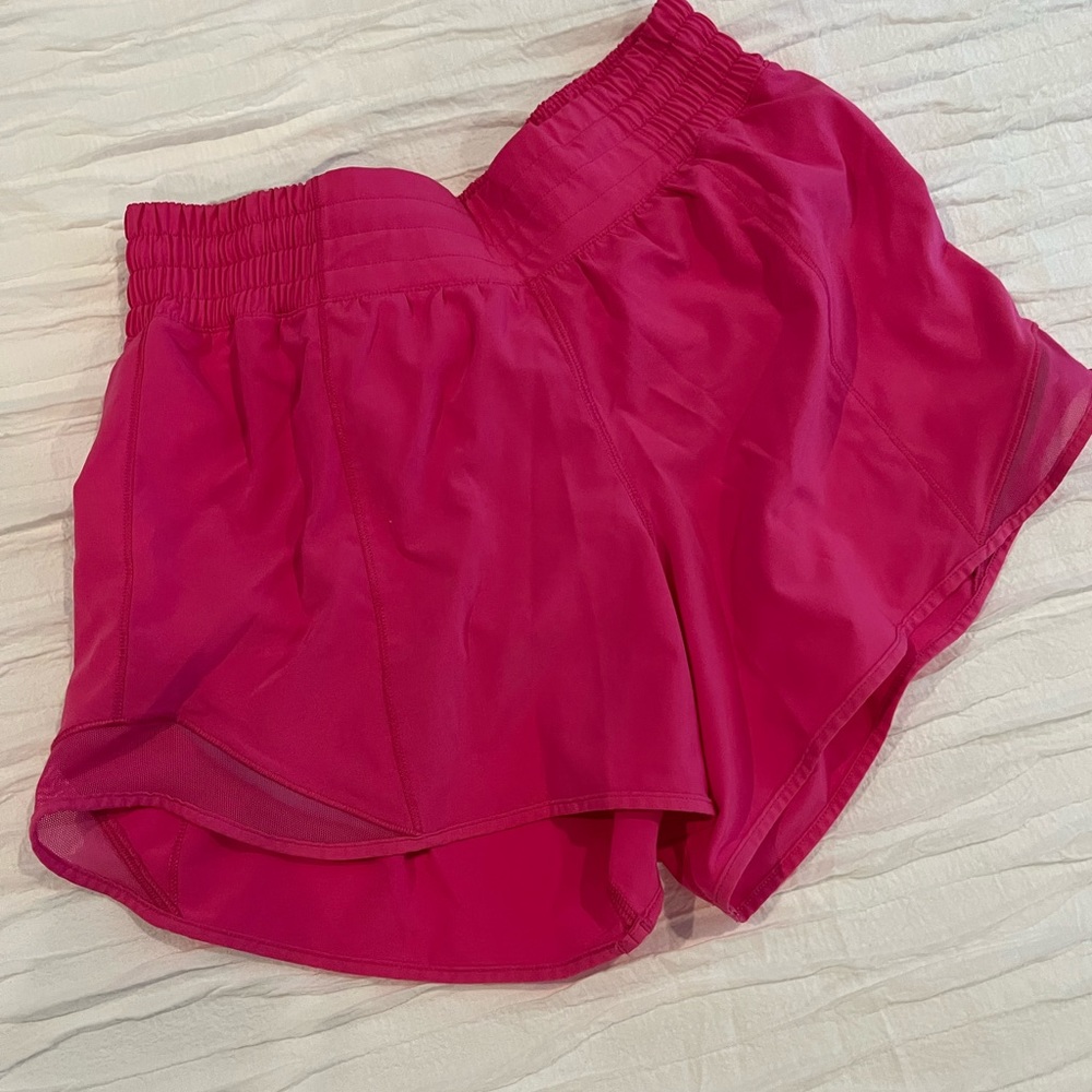 Hotty Hot Lululemon Short 4 Tall - Hot Pink